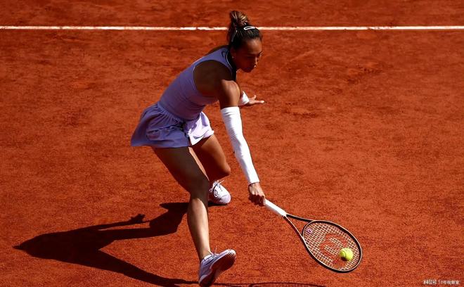 步8强53次失误创个人最佳战绩麻将胡了2试玩网站郑钦文法网止